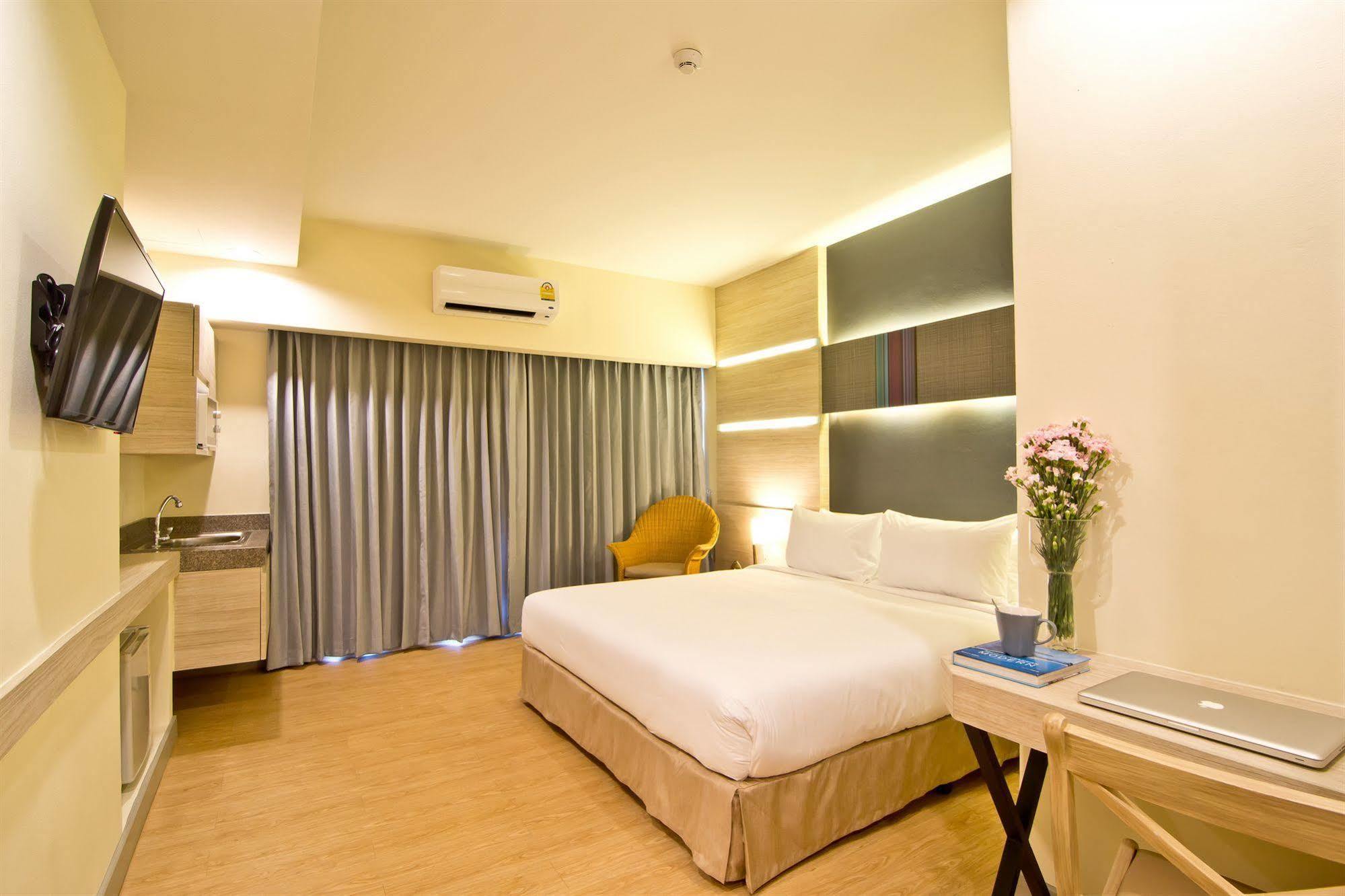 Hotel Sunshine One Pattaya Exterior foto